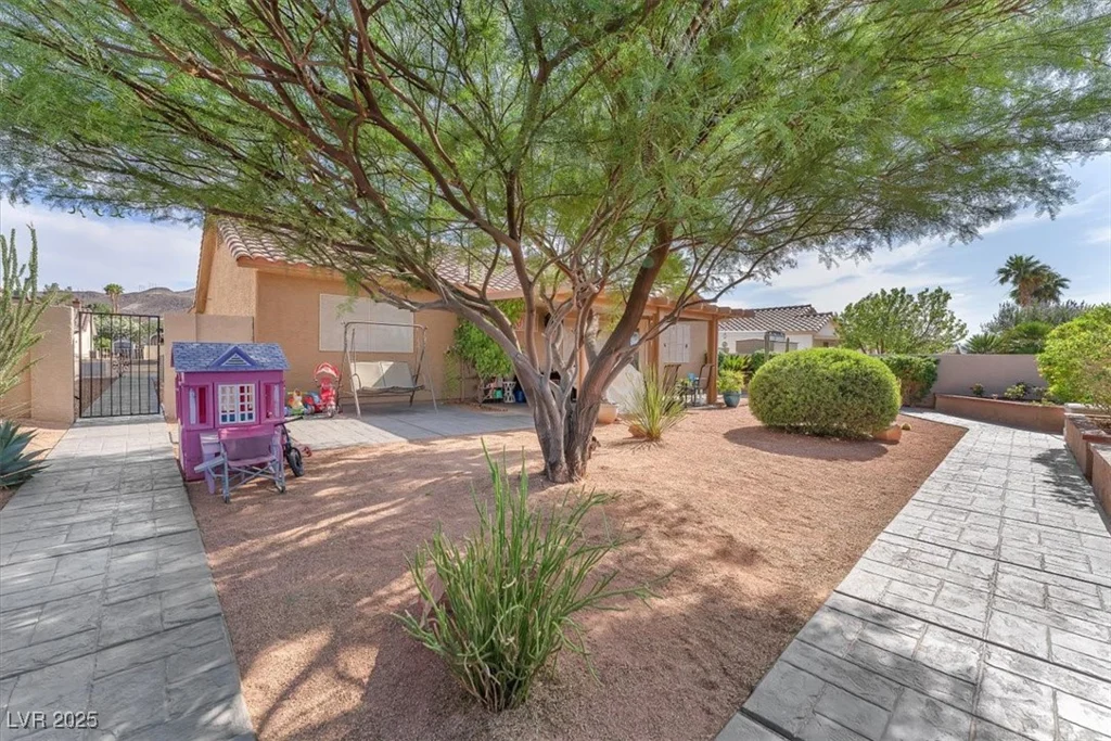 452 Waterwheel Falls, Henderson, NV 89015