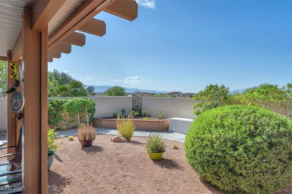 452 Waterwheel Falls, Henderson, NV 89015