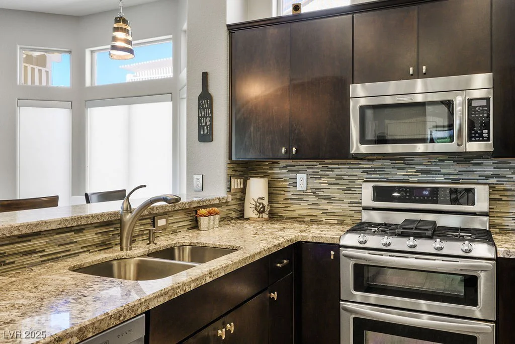 10301 Bent Brook, Las Vegas, NV 89134