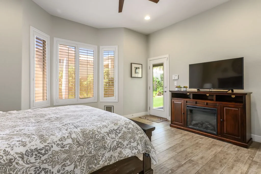 10301 Bent Brook, Las Vegas, NV 89134