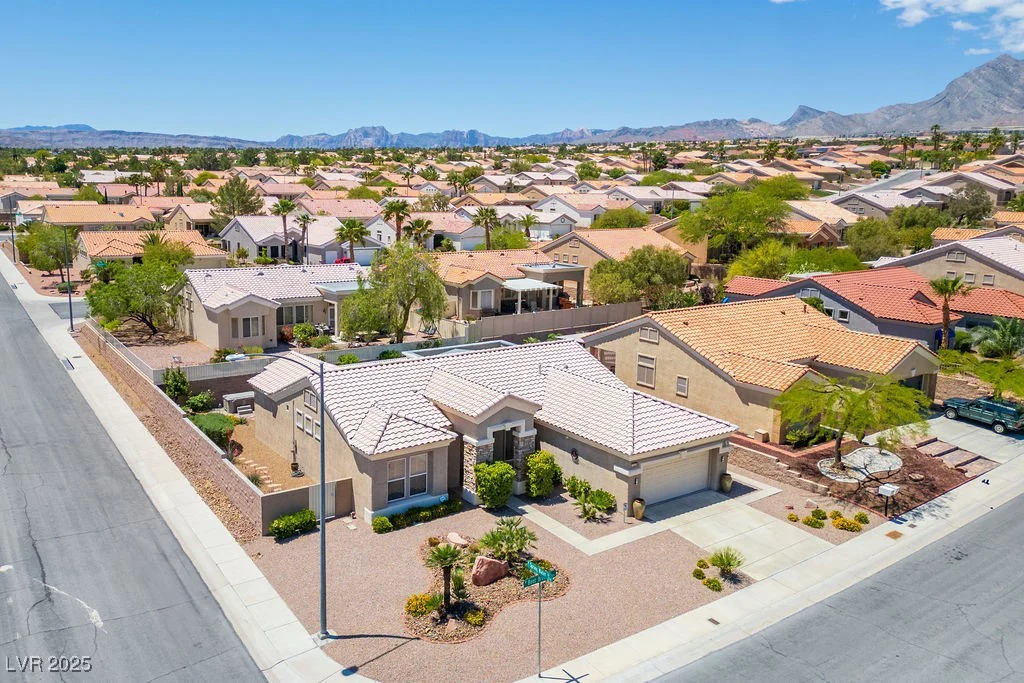 10301 Bent Brook, Las Vegas, NV 89134