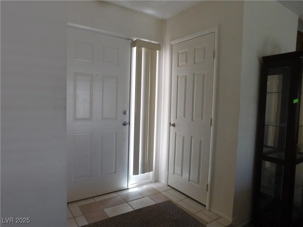 613 Cervantes, Henderson, NV 89014