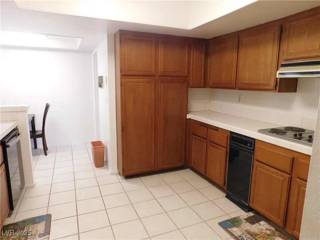 613 Cervantes, Henderson, NV 89014