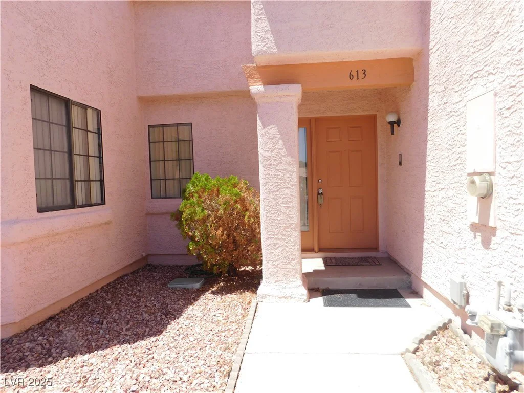 613 Cervantes, Henderson, NV 89014
