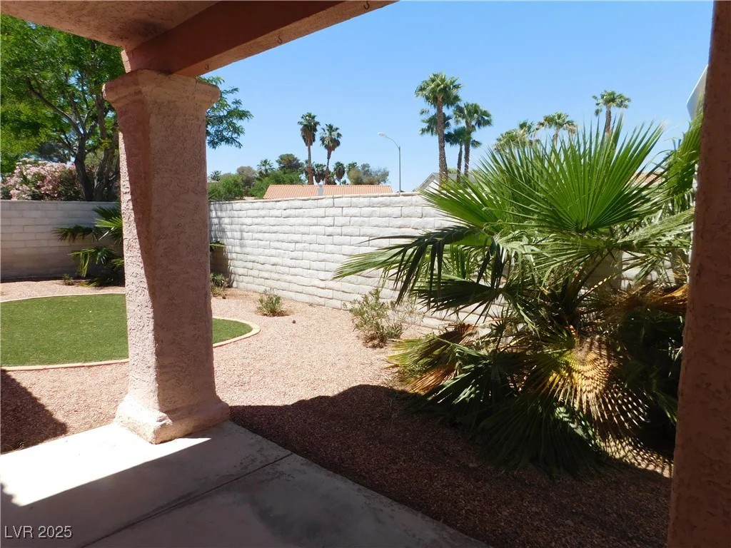 613 Cervantes, Henderson, NV 89014