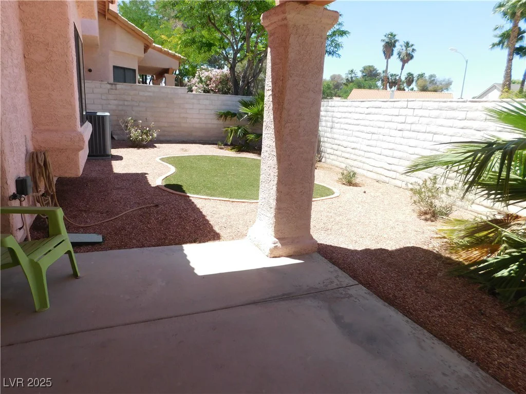613 Cervantes, Henderson, NV 89014