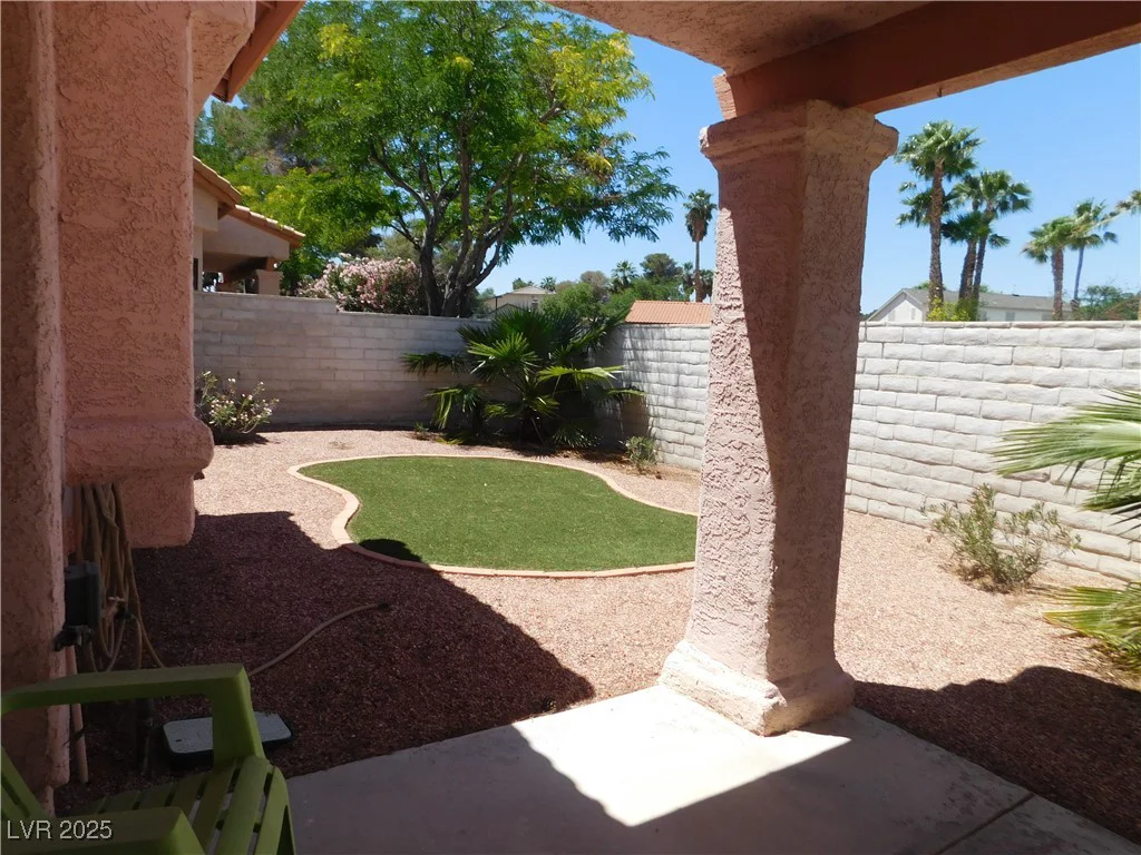 613 Cervantes, Henderson, NV 89014