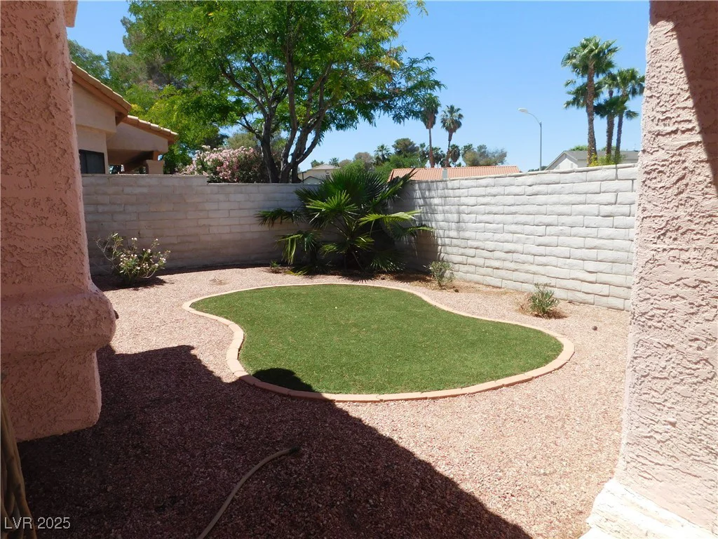 613 Cervantes, Henderson, NV 89014