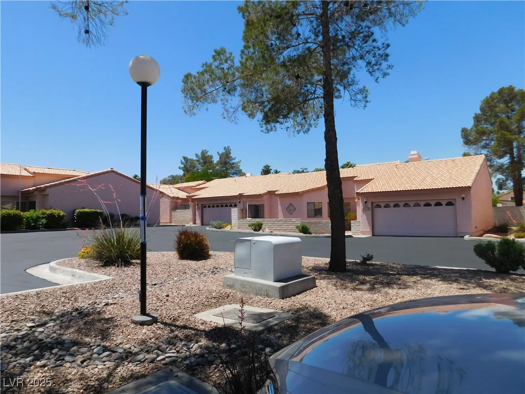 613 Cervantes, Henderson, NV 89014