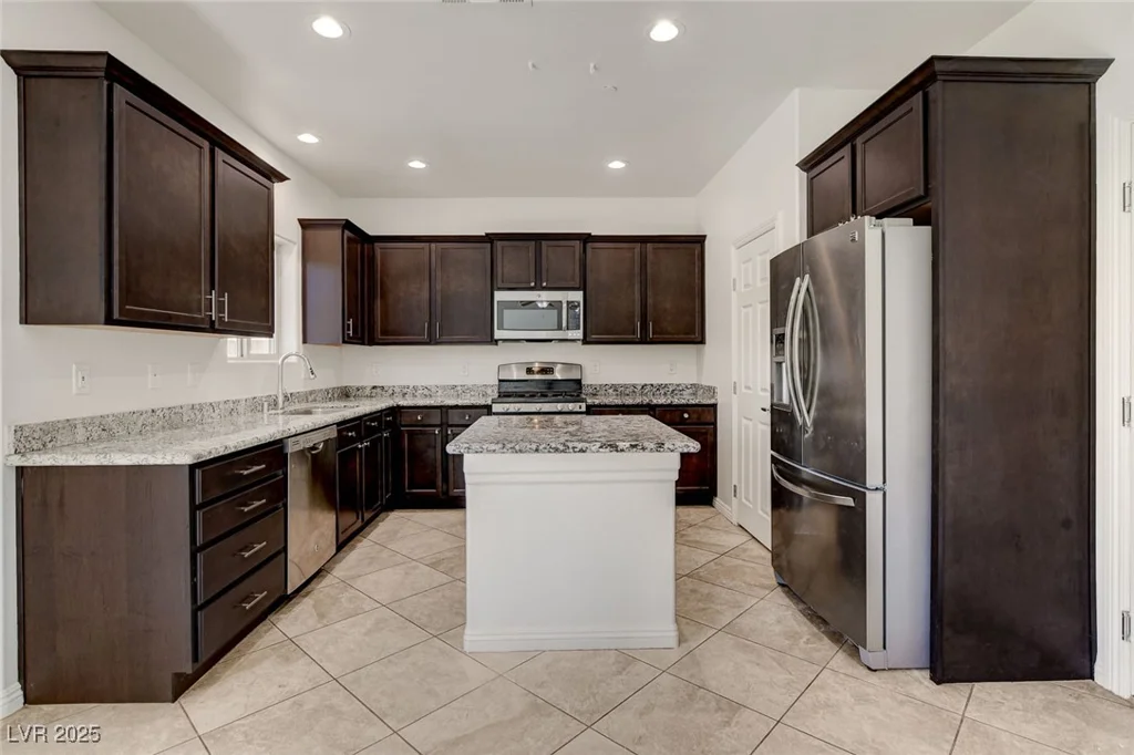 1055 Fish Pond, Henderson, NV 89014