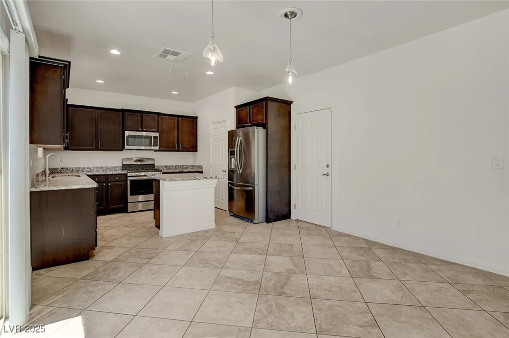 1055 Fish Pond, Henderson, NV 89014
