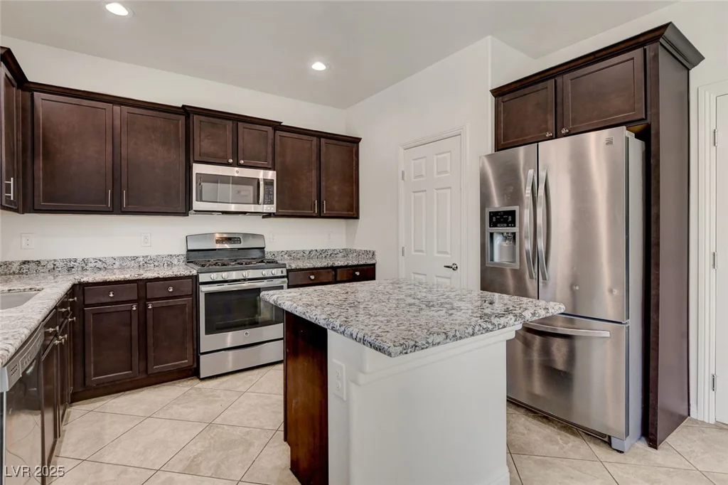 1055 Fish Pond, Henderson, NV 89014