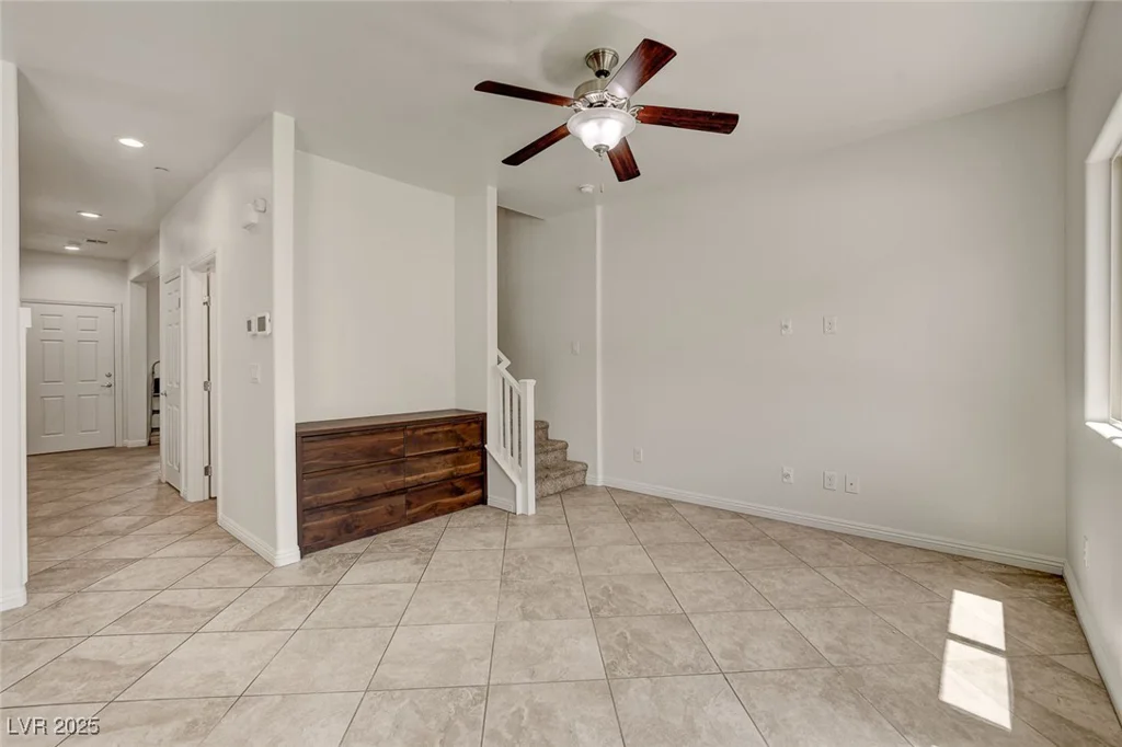 1055 Fish Pond, Henderson, NV 89014