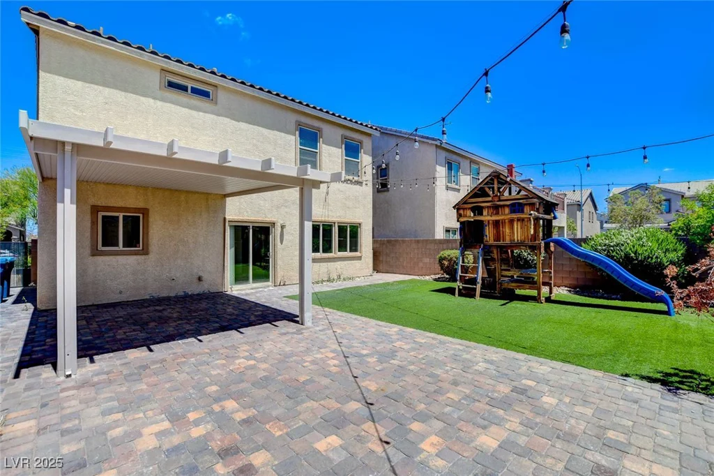 1055 Fish Pond, Henderson, NV 89014