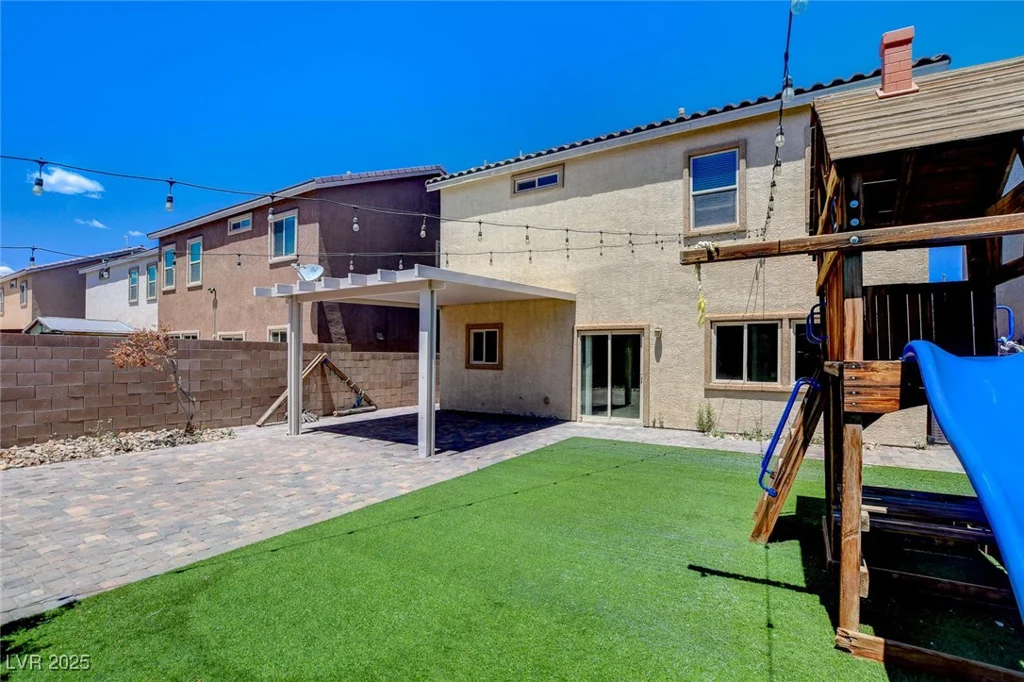 1055 Fish Pond, Henderson, NV 89014