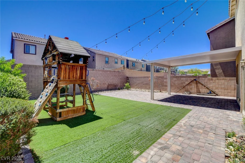 1055 Fish Pond, Henderson, NV 89014