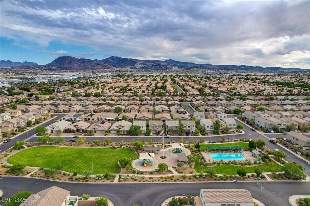 1055 Fish Pond, Henderson, NV 89014