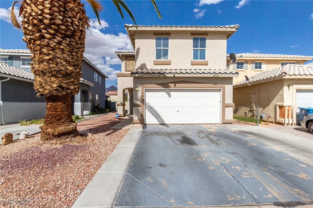 1360 Angel Falls, Las Vegas, NV 89142