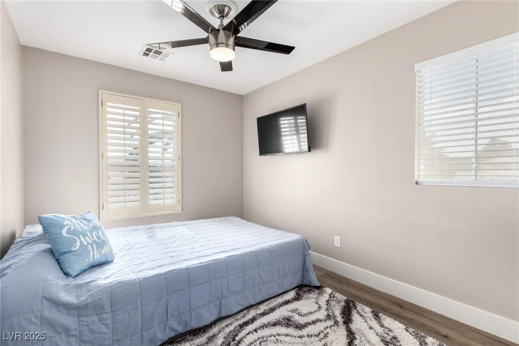 1360 Angel Falls, Las Vegas, NV 89142
