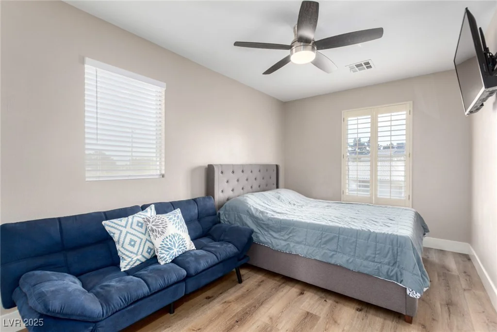 1360 Angel Falls, Las Vegas, NV 89142