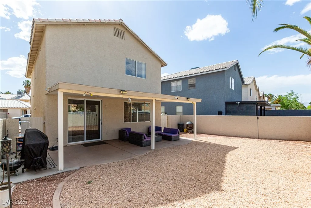 1360 Angel Falls, Las Vegas, NV 89142