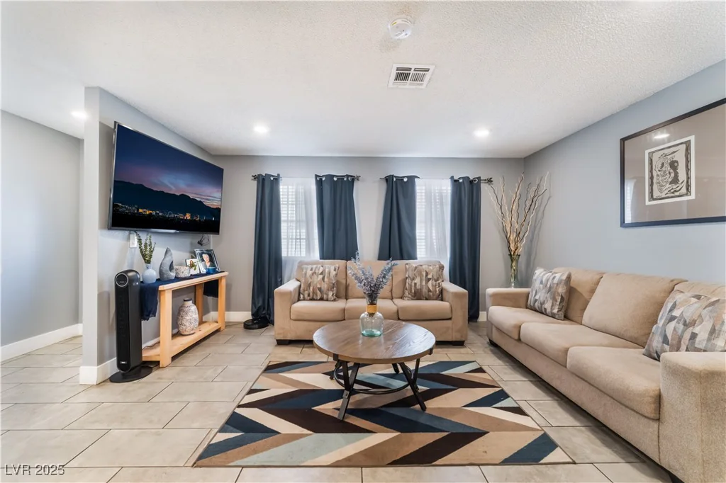 25 Colbath, Las Vegas, NV 89110