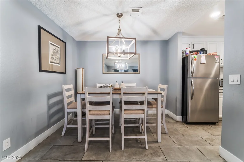 25 Colbath, Las Vegas, NV 89110