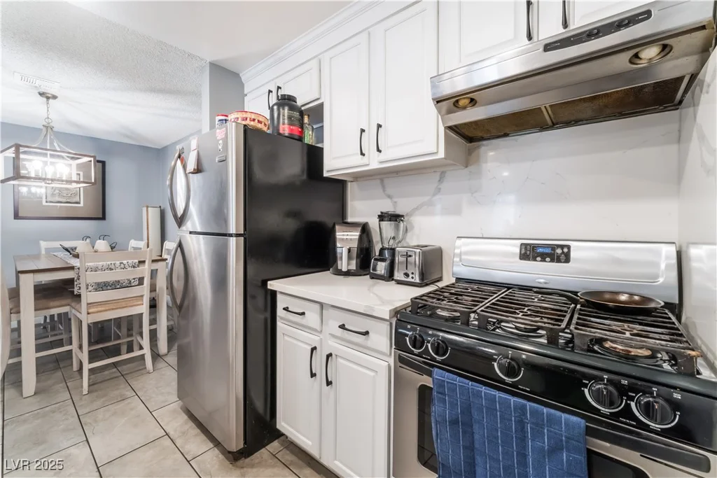 25 Colbath, Las Vegas, NV 89110