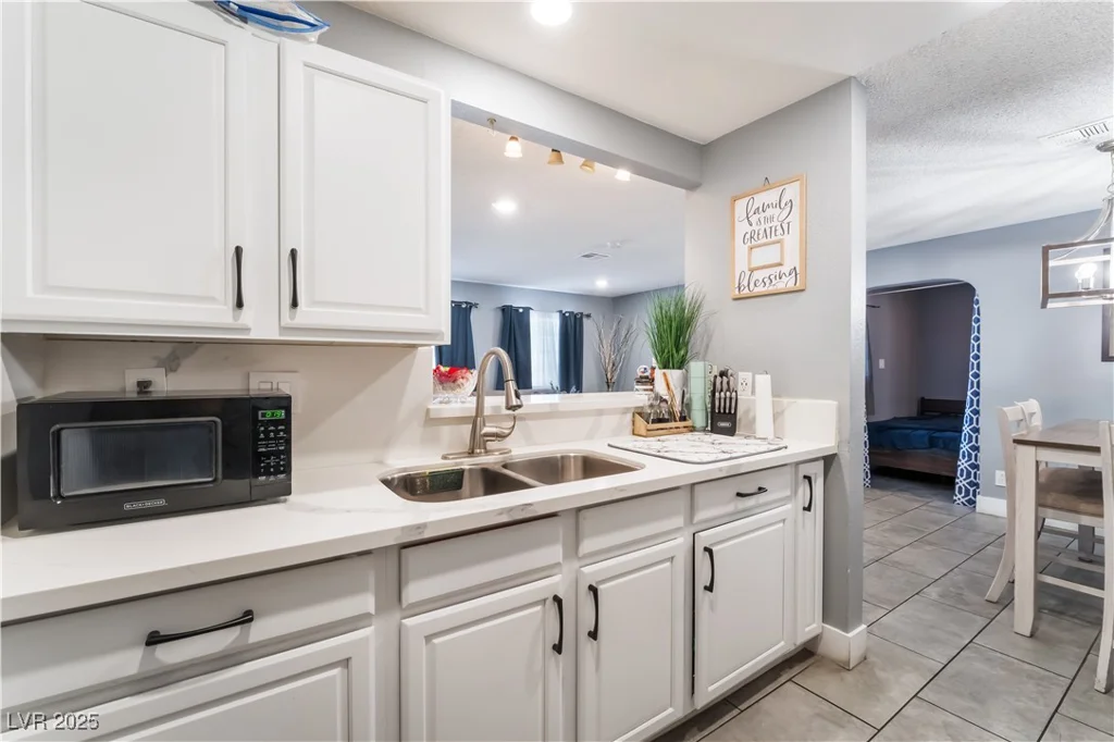 25 Colbath, Las Vegas, NV 89110