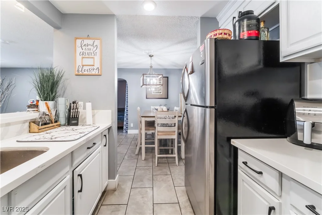 25 Colbath, Las Vegas, NV 89110