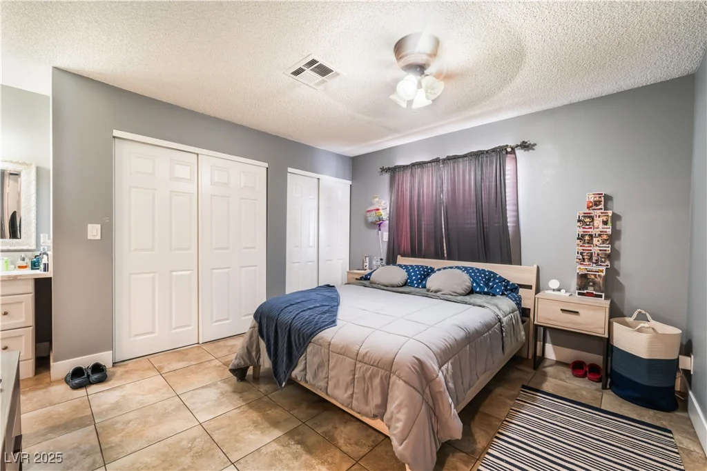 25 Colbath, Las Vegas, NV 89110