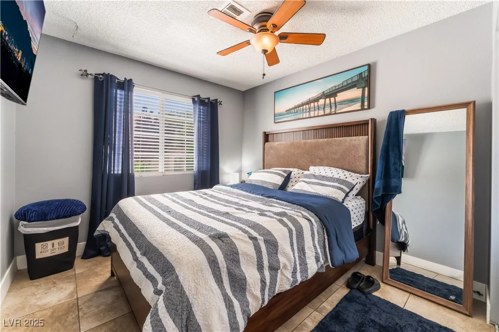 25 Colbath, Las Vegas, NV 89110