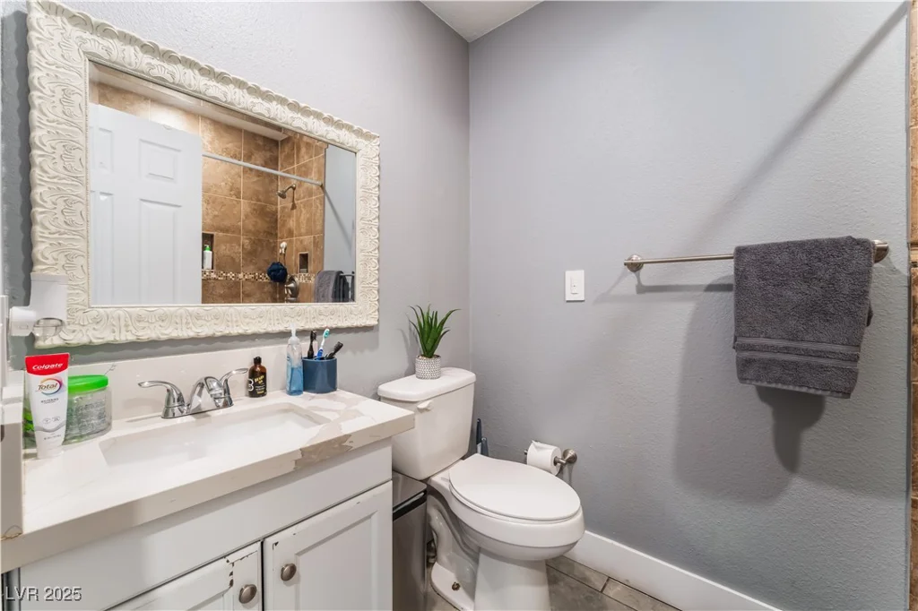 25 Colbath, Las Vegas, NV 89110