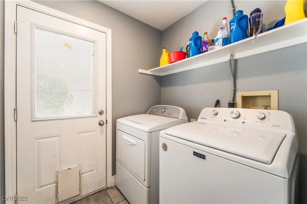 25 Colbath, Las Vegas, NV 89110