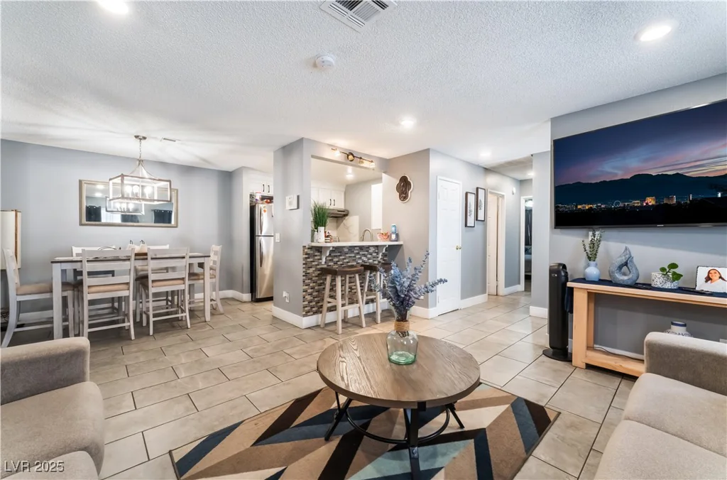 25 Colbath, Las Vegas, NV 89110