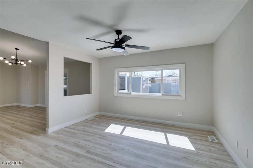 4898 Fiesta, Las Vegas, NV 89121
