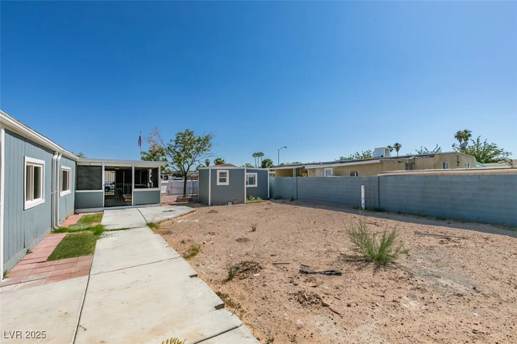 4898 Fiesta, Las Vegas, NV 89121