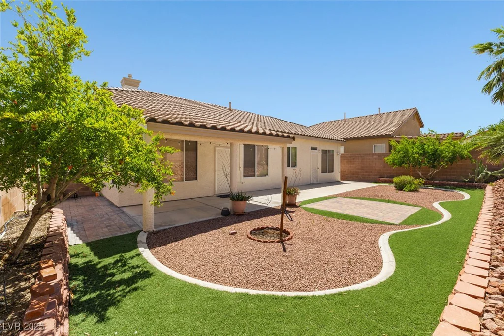 9282 Viking, Las Vegas, NV 89147