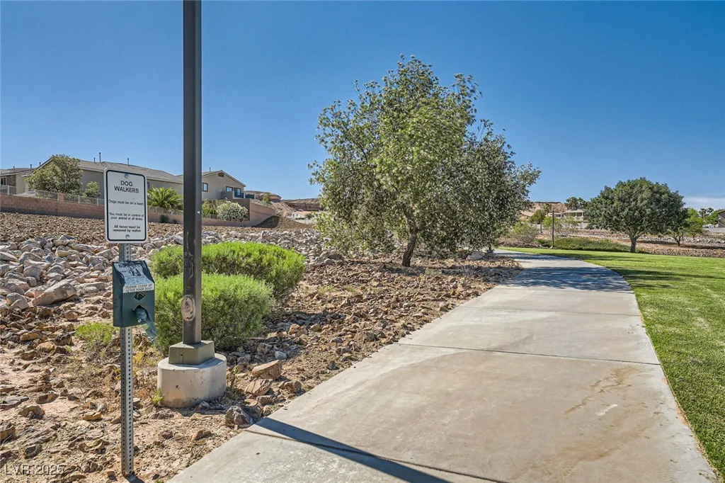1641 Blue Cliffs, Henderson, NV 89014