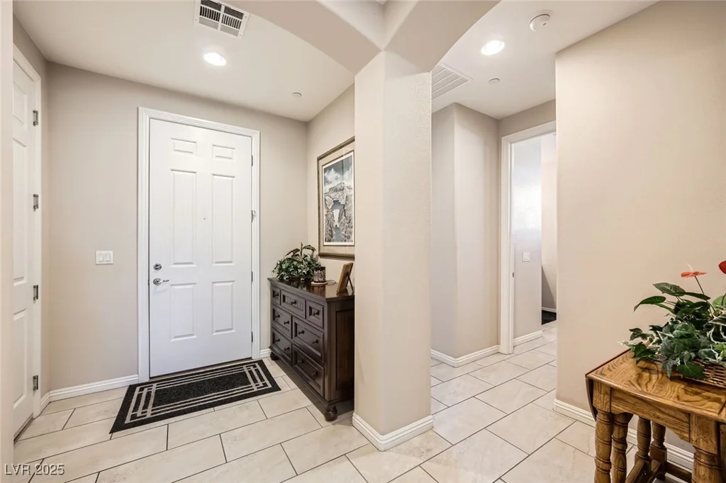 1641 Blue Cliffs, Henderson, NV 89014