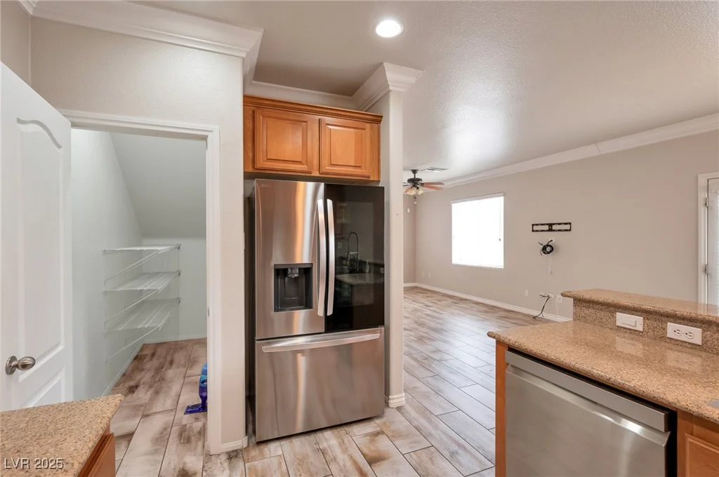 8152 Satin Carnation, Las Vegas, NV 89166