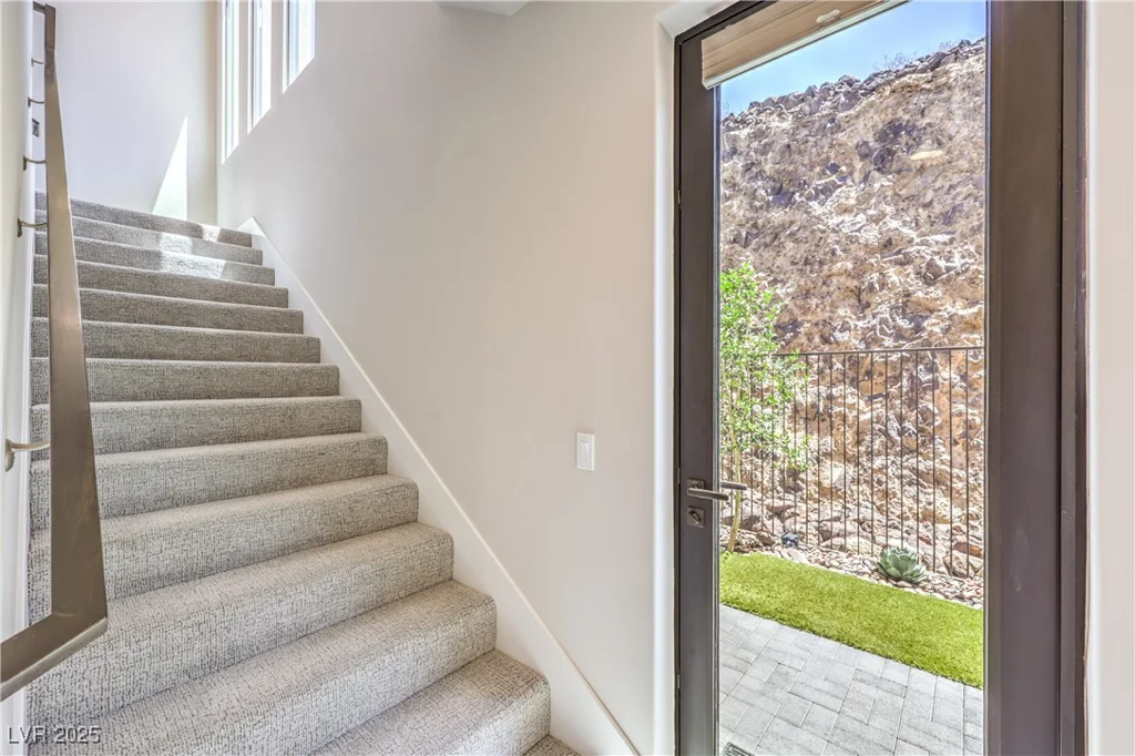 414 Tranquil Peak, Henderson, NV 89012