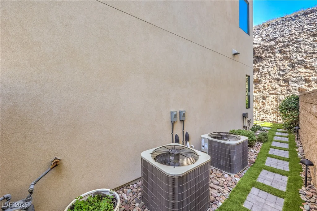 414 Tranquil Peak, Henderson, NV 89012
