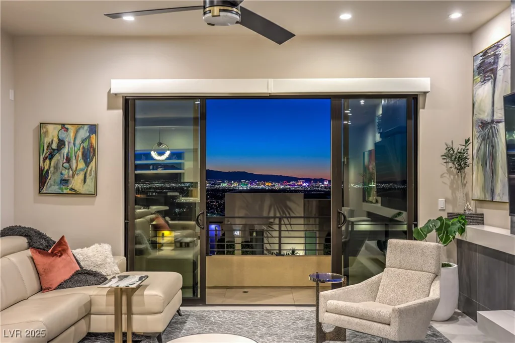 414 Tranquil Peak, Henderson, NV 89012