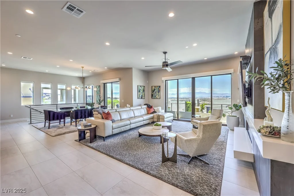 414 Tranquil Peak, Henderson, NV 89012