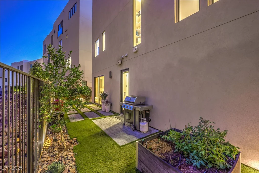 414 Tranquil Peak, Henderson, NV 89012