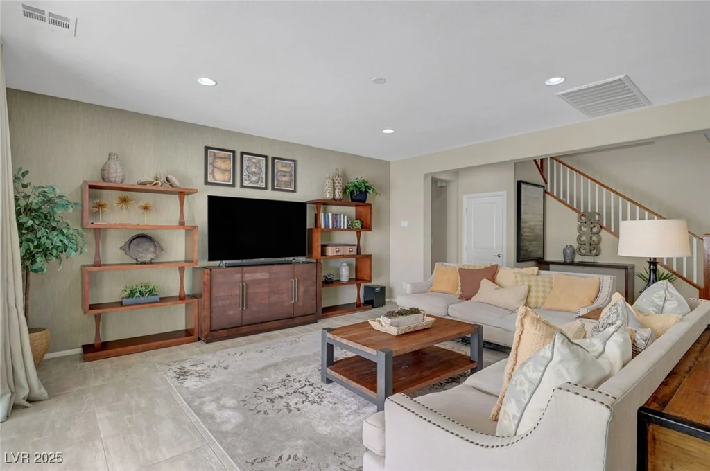 1005 Old Creek, North Las Vegas, NV 89084