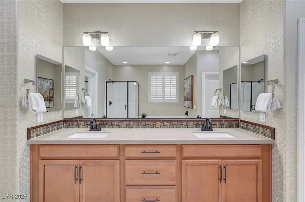 1005 Old Creek, North Las Vegas, NV 89084