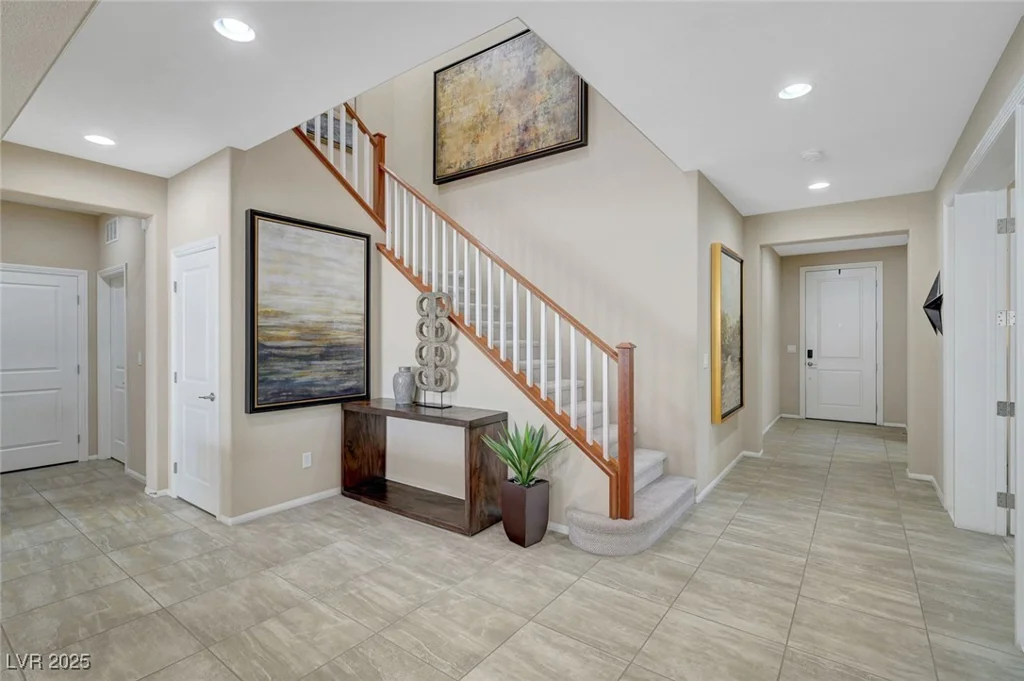 1005 Old Creek, North Las Vegas, NV 89084