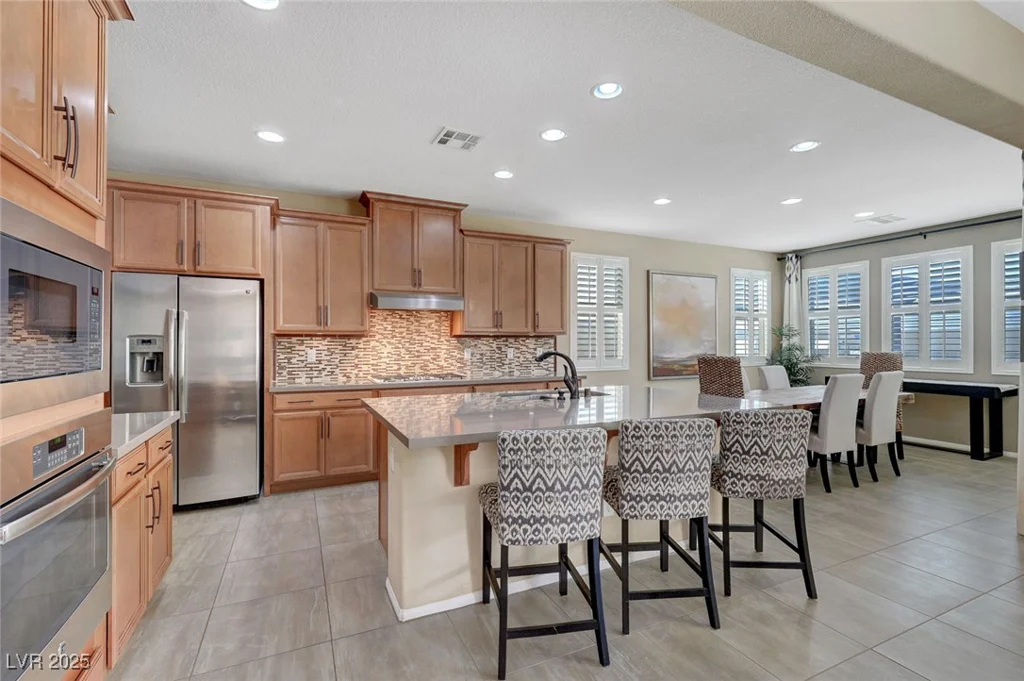 1005 Old Creek, North Las Vegas, NV 89084